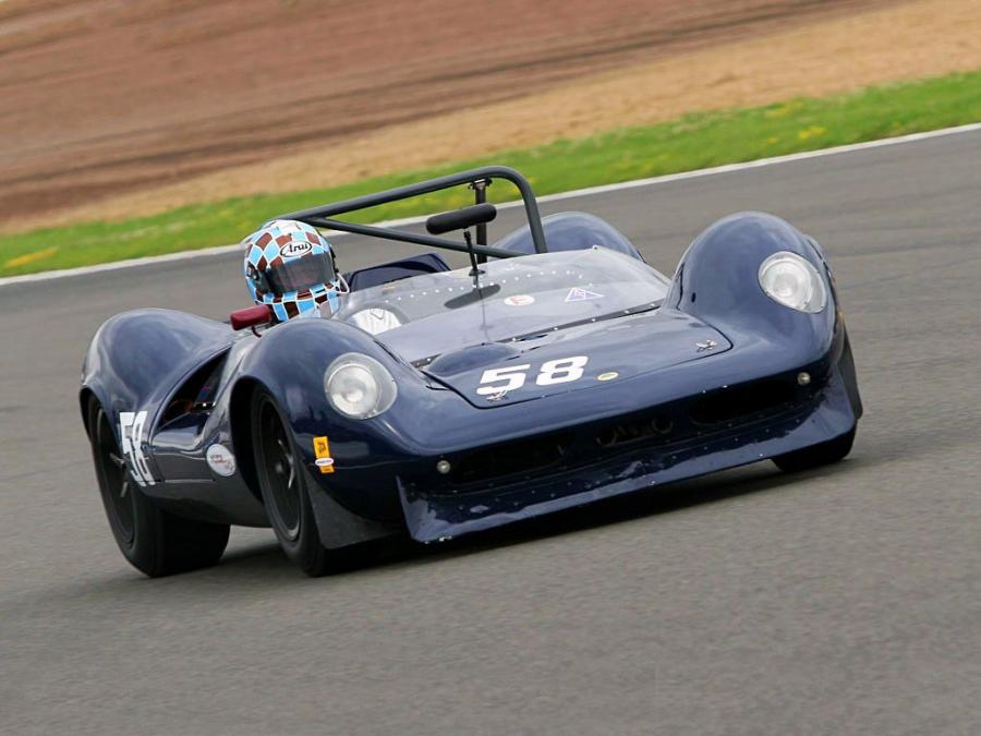  Lotus 30 1964 года  (фото 9 из 17)